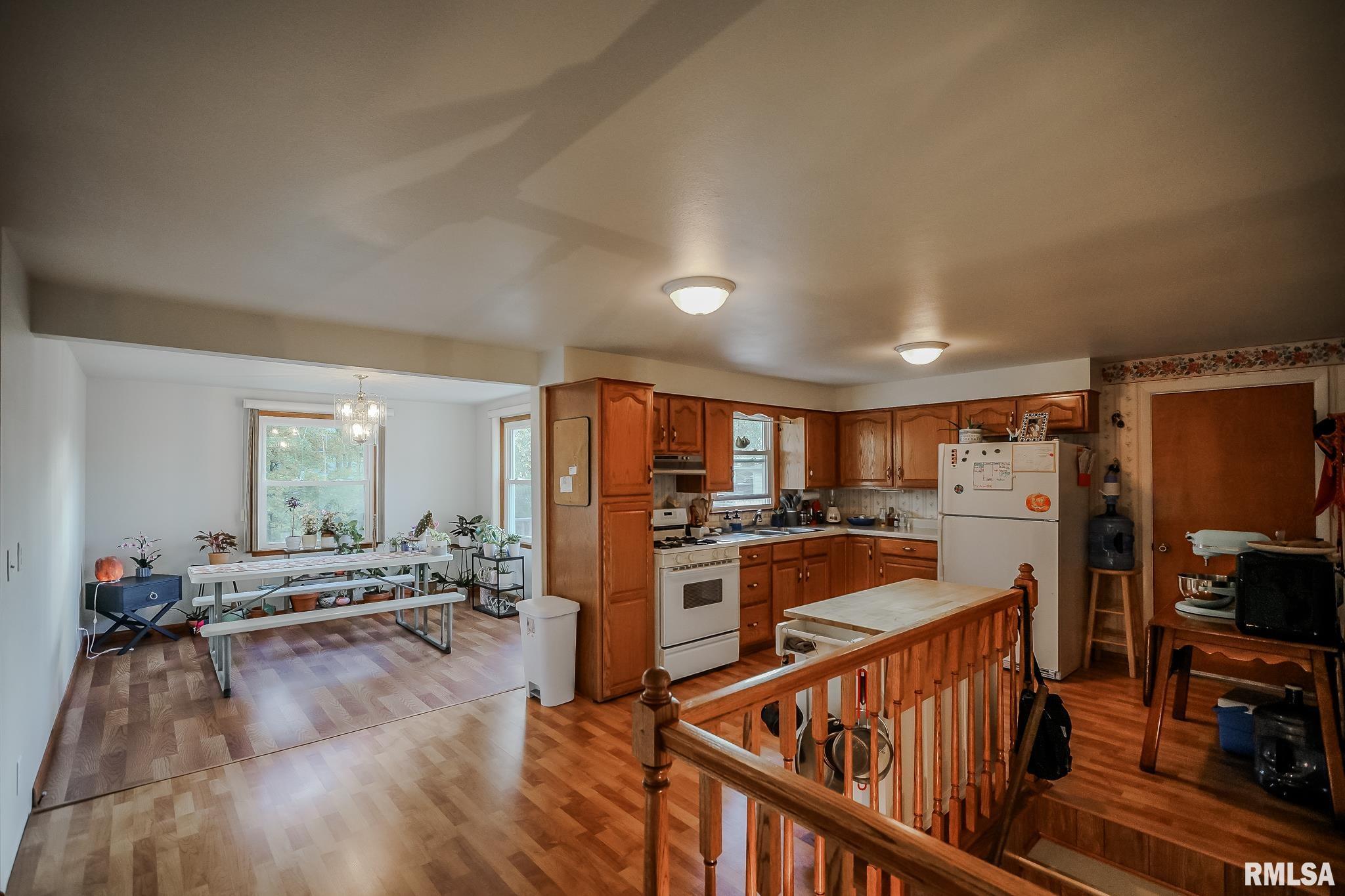 2238 Hummingbird Lane Washington, IL 61571 - Photo 5 of 38 Gallery Image 5