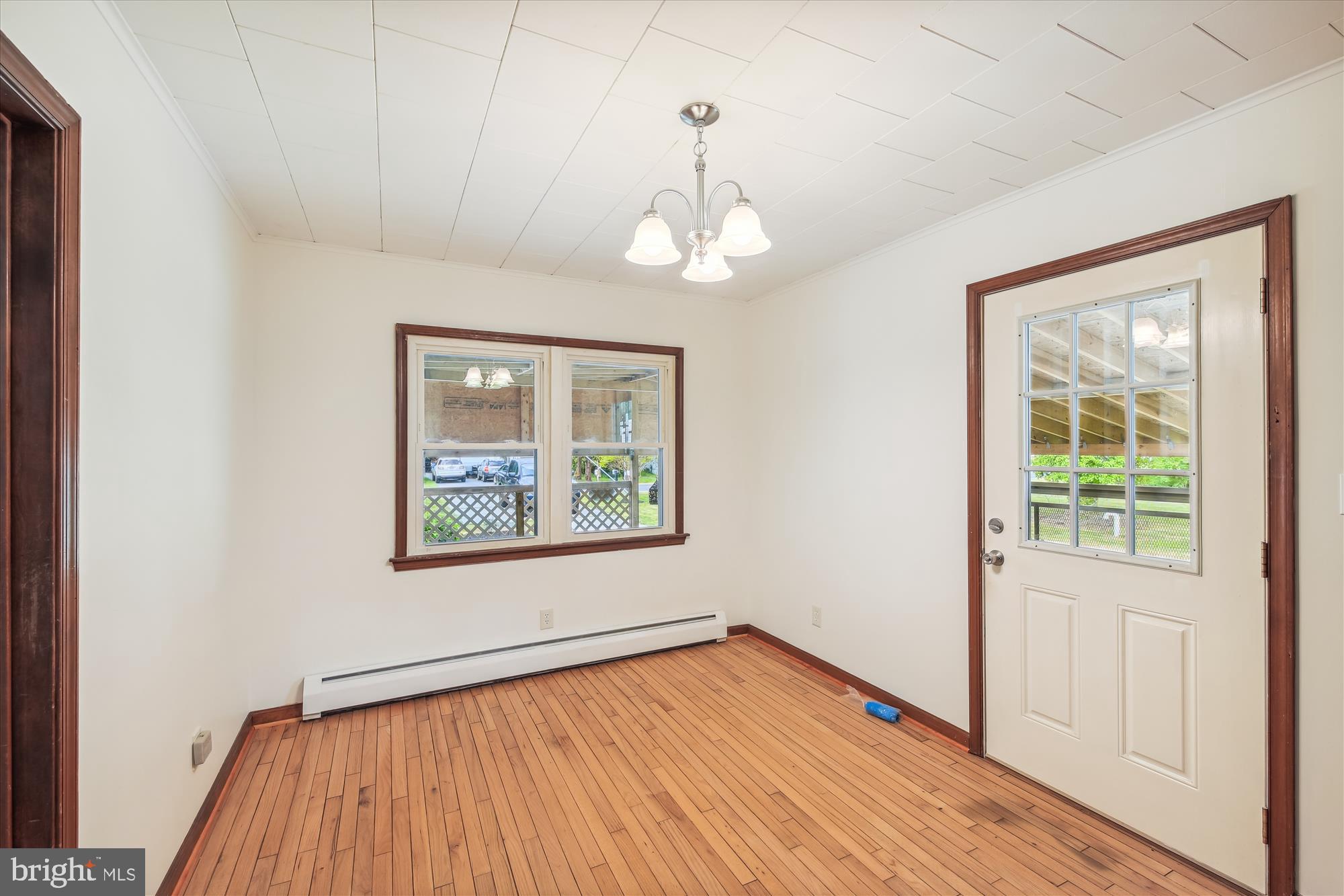 3223 Lawsonia Road Crisfield, MD 21817 - Photo 26 of 42 Dining rm