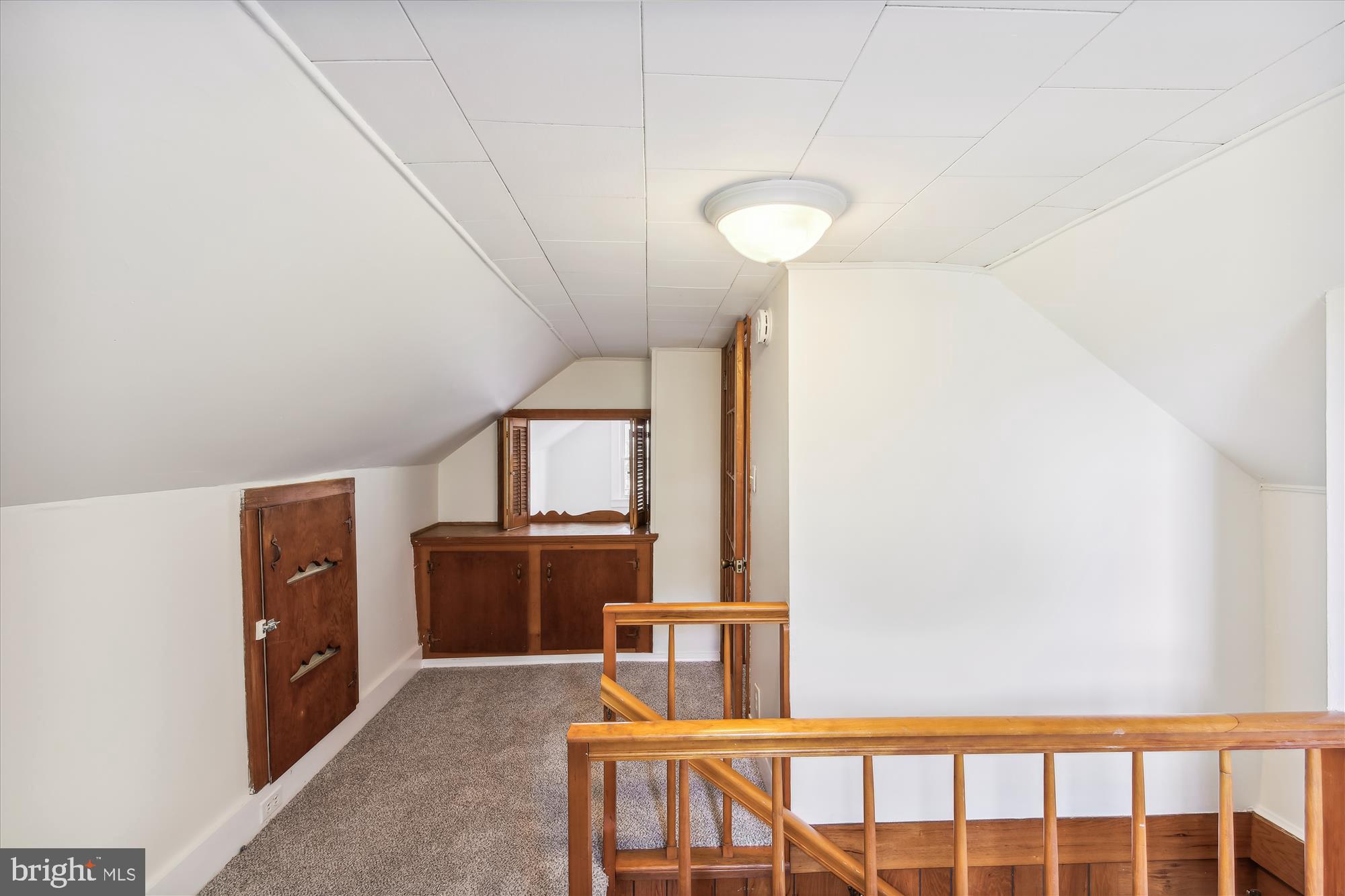 3223 Lawsonia Road Crisfield, MD 21817 - Photo 38 of 42 Upstairs hall
