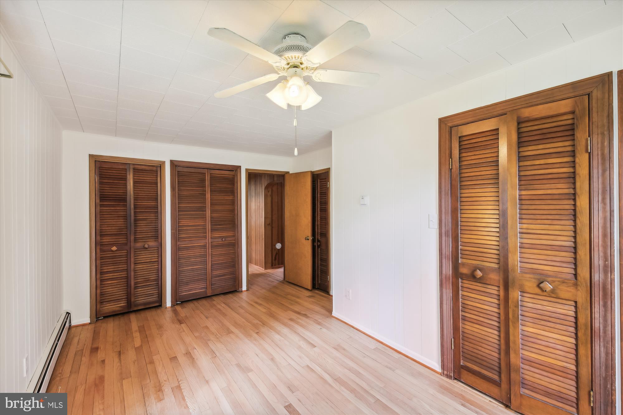 3223 Lawsonia Road Crisfield, MD 21817 - Photo 10 of 42 Primary bedrm w/ lots of closet space