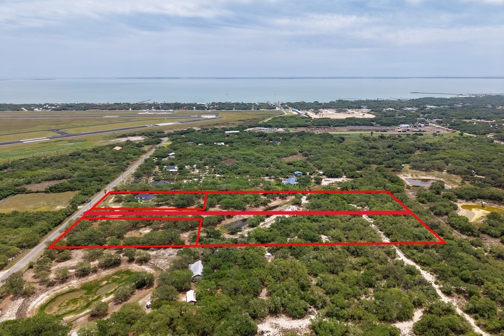 168 Wishert Road Rockport, TX 78382 - Photo 3 of 9
