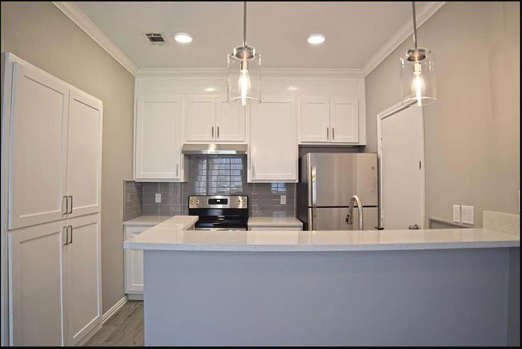 7340 Skillman Street, Unit 101 Dallas, TX 75231 - Photo 7 of 18