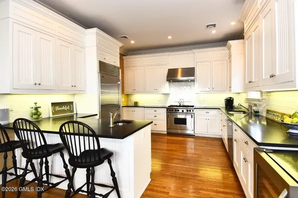 $25,000 | 50 Shorefront Drive, Norwalk, CT 06854
