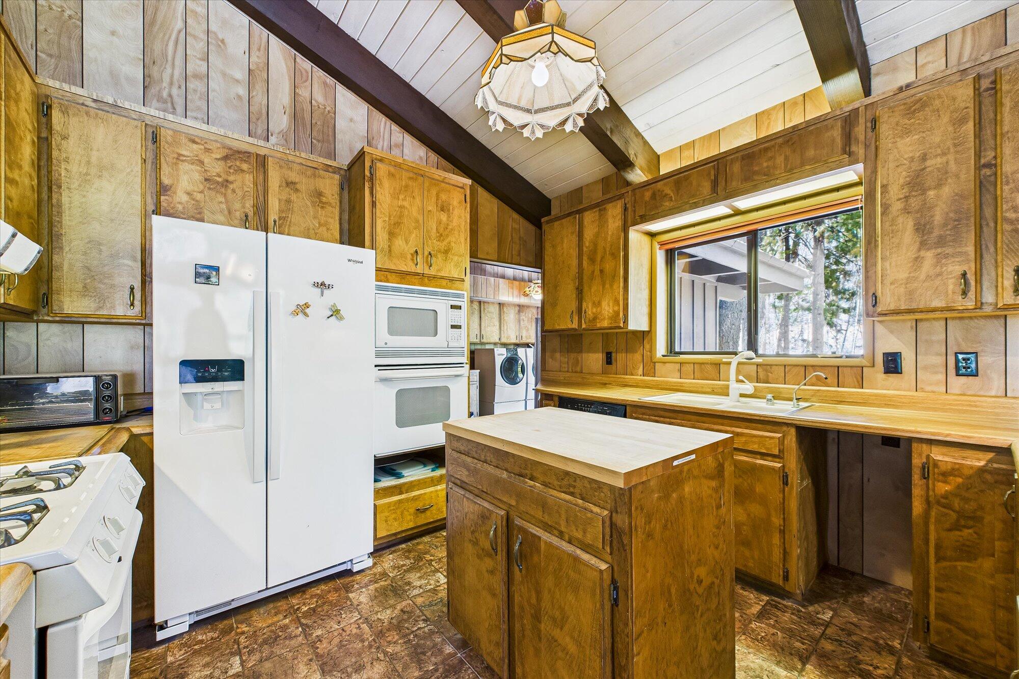 2103 Coffee Creek Road Trinity Center, CA 96091 - Photo 18 of 49