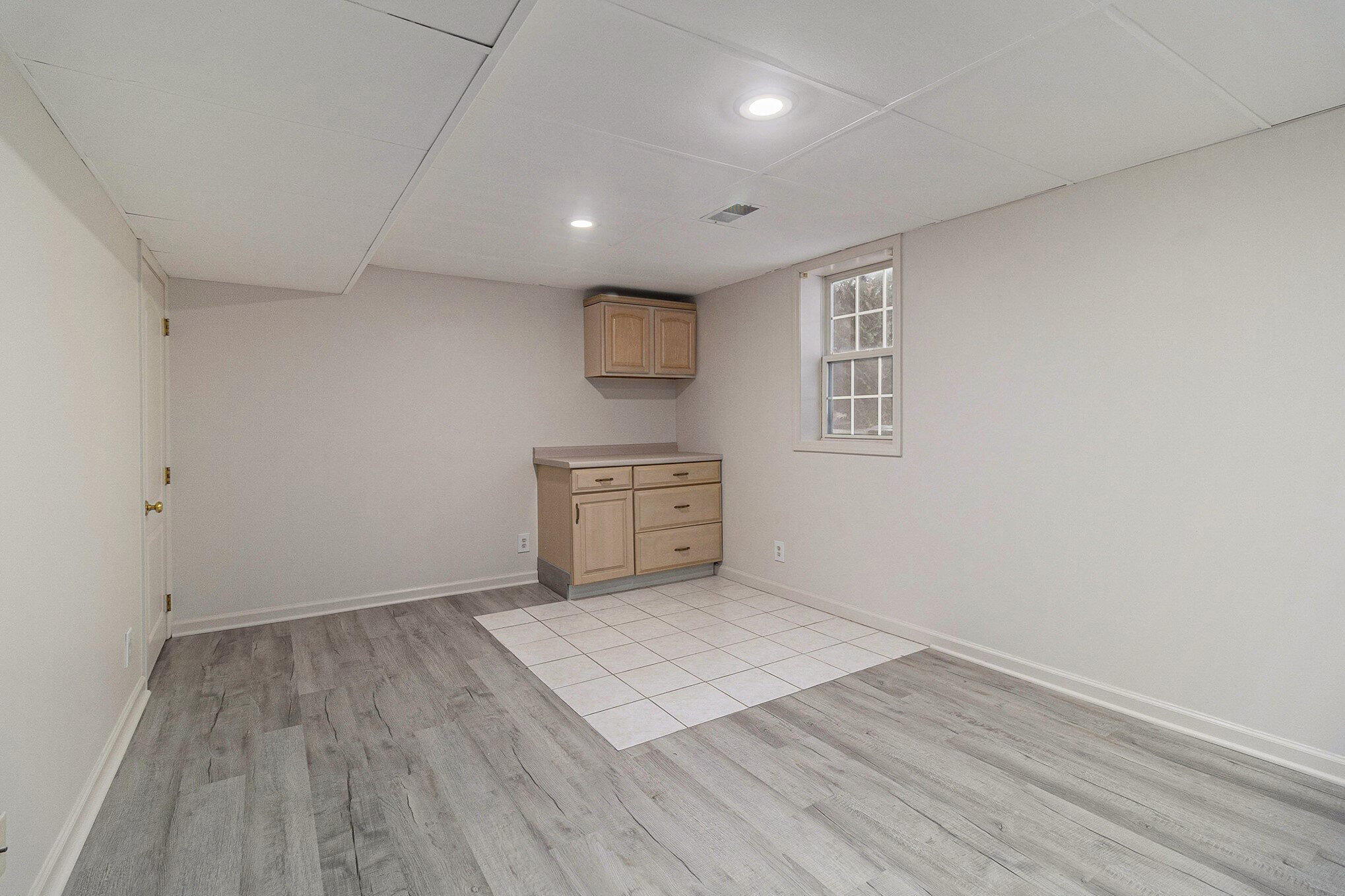 1537 Garrison Road Muskegon, MI 49441 - Photo 12 of 32 019_5r6a4366_265