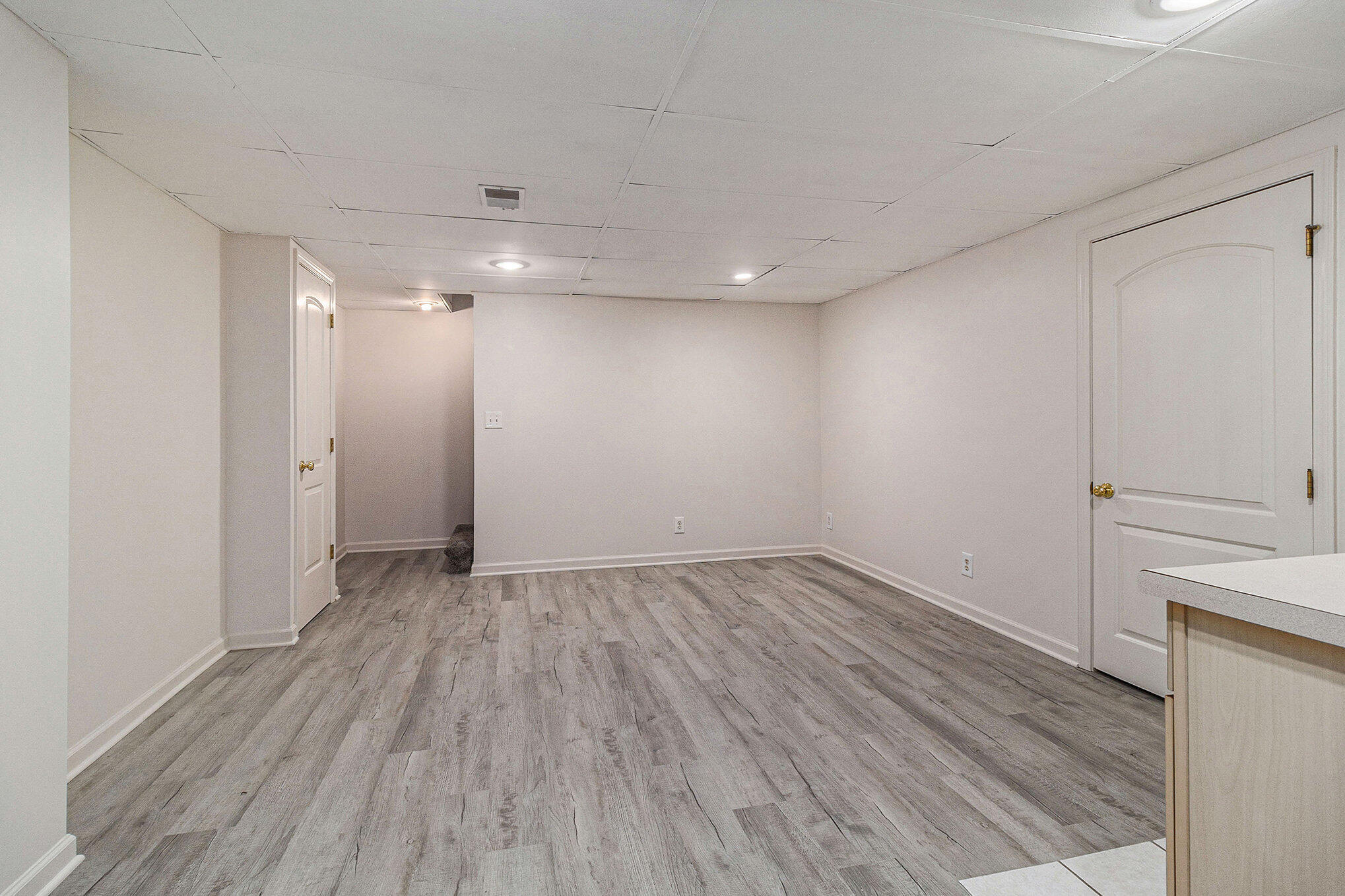 1537 Garrison Road Muskegon, MI 49441 - Photo 13 of 32 020_5r6a4362_844