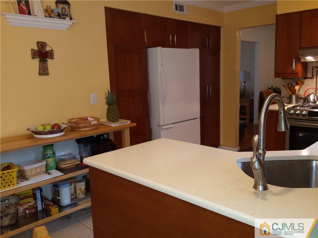 60 Buck Road East Brunswick, NJ 08816 - Photo 8 of 25 Gallery Image 8