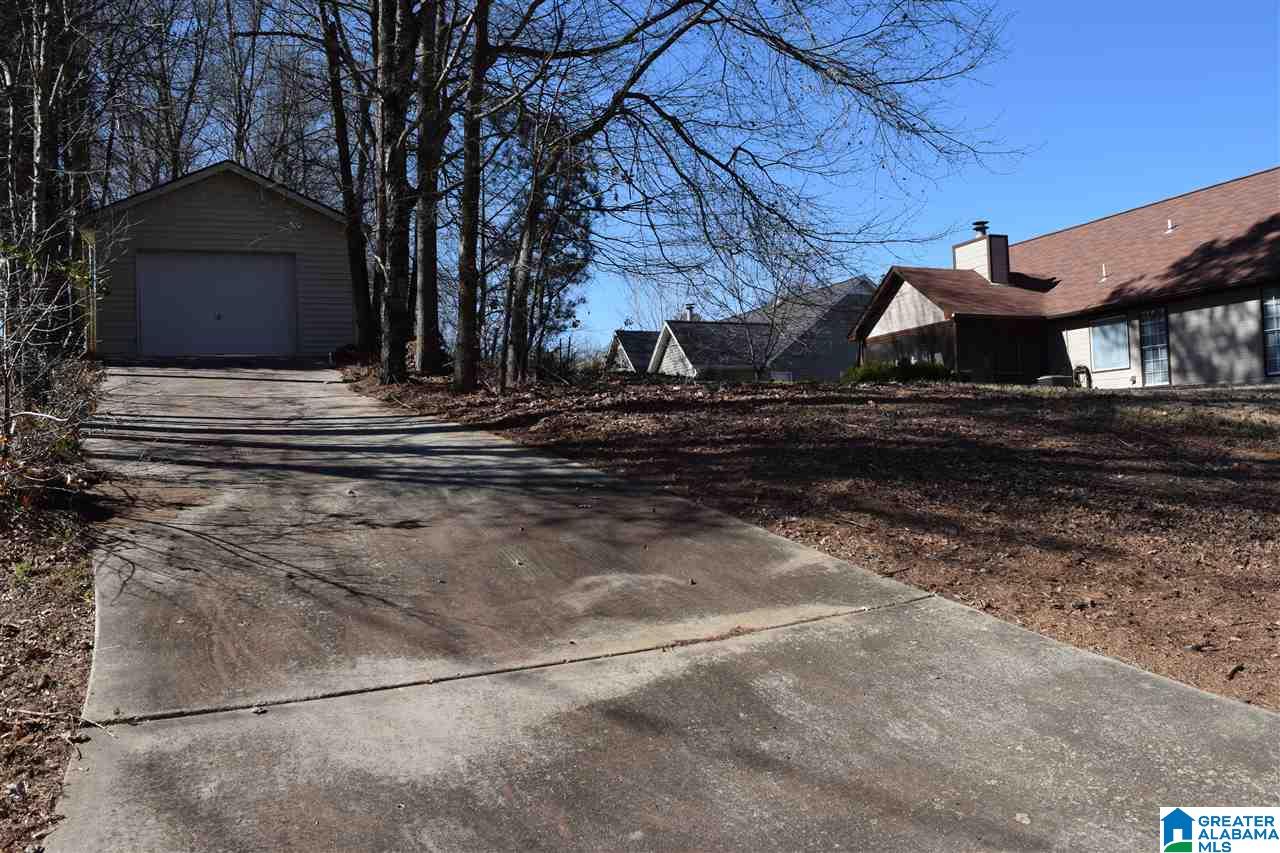 101 Greenfield Lane Alabaster, AL 35007 - Photo 31 of 35
