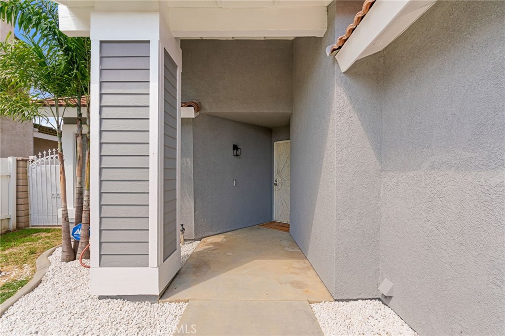 8673 Northstar Drive Riverside, CA 92508 - Photo 8 of 42