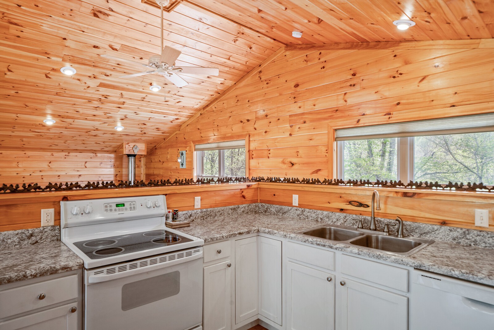415 Shiloh Road Crawford, TN 38554 - Photo 24 of 27 Gallery Image 24