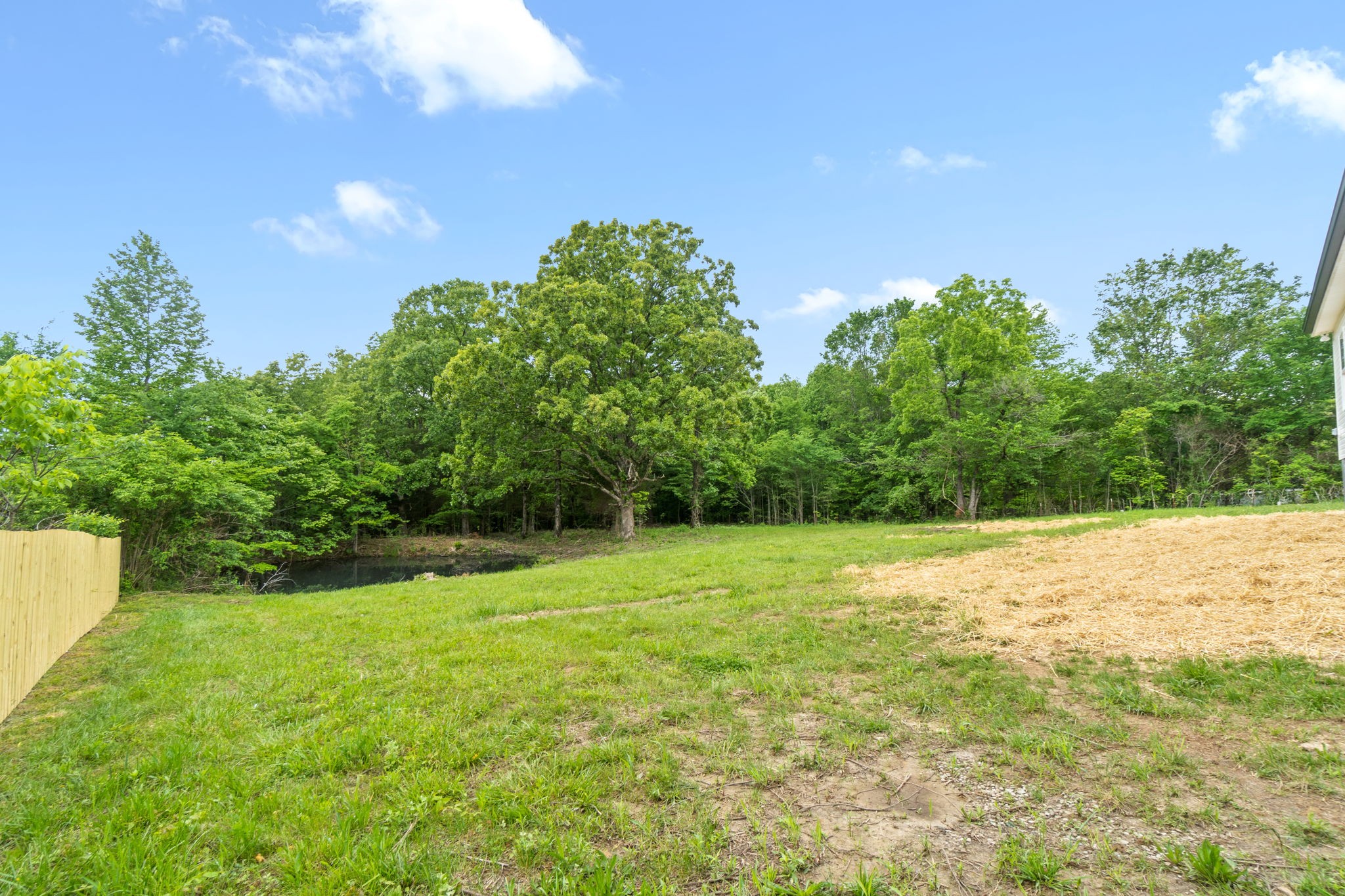 4366 Old Metal Road Palmyra, TN 37142 - Photo 43 of 43 a view of an ocean and a yard