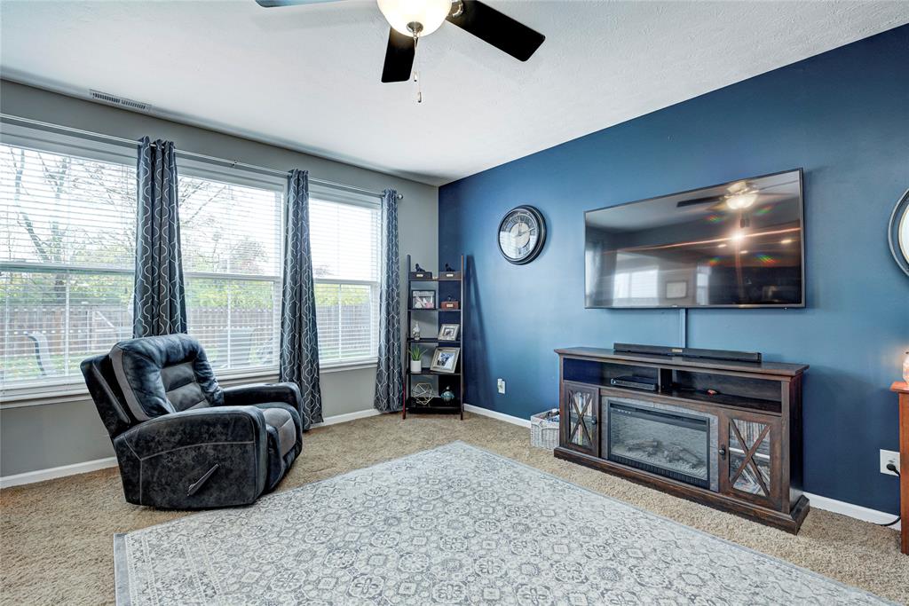 6101 Pebblebrooke Road Whitestown, IN 46075 - Photo 9 of 48