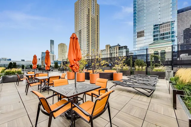 $3,595 | 345 North LaSalle Drive, Unit 2601, Chicago, IL 60654