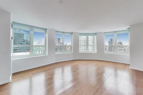 $3,595 | 345 North LaSalle Drive, Unit 2601, Chicago, IL 60654