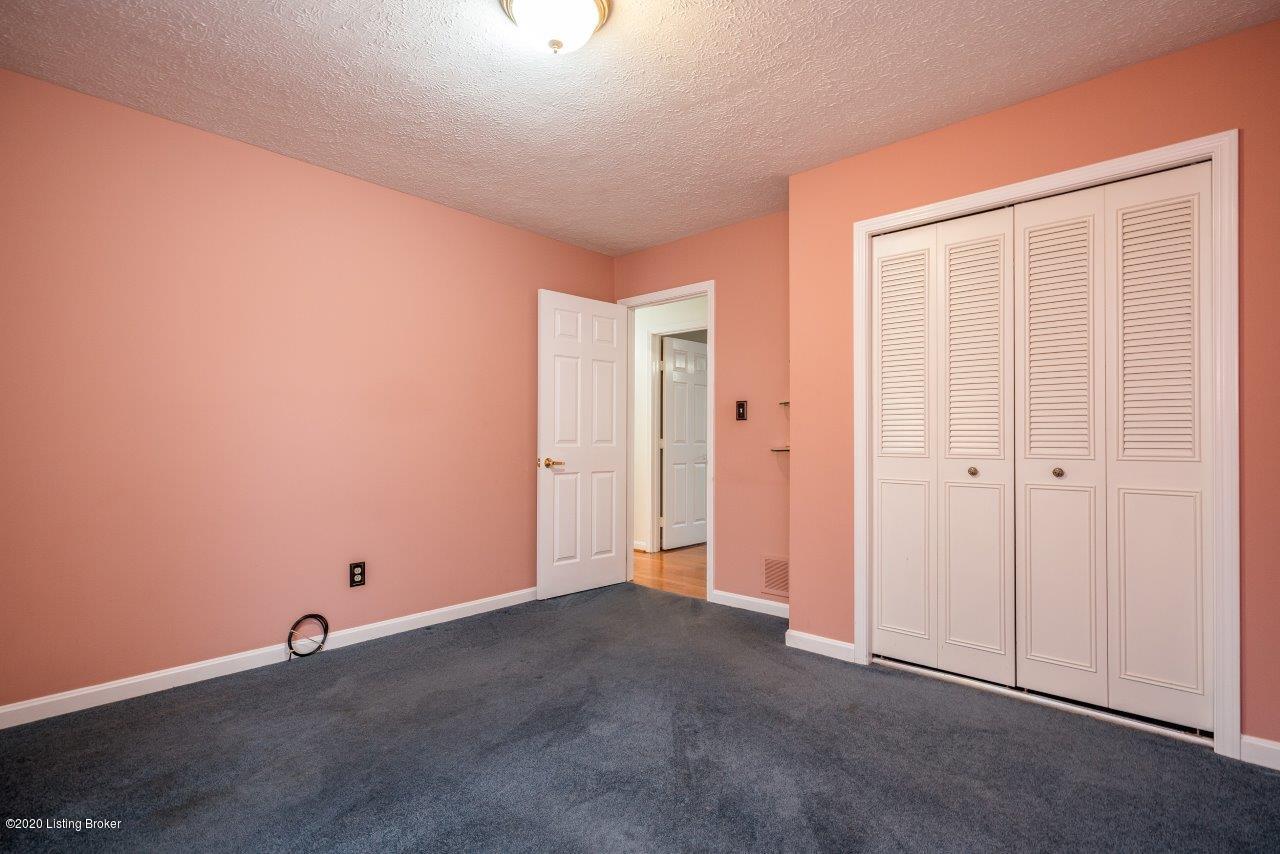 1007 Clerkenwell Road Louisville, KY 40207 - Photo 27 of 46 1007 Clerkenwell Rd-43