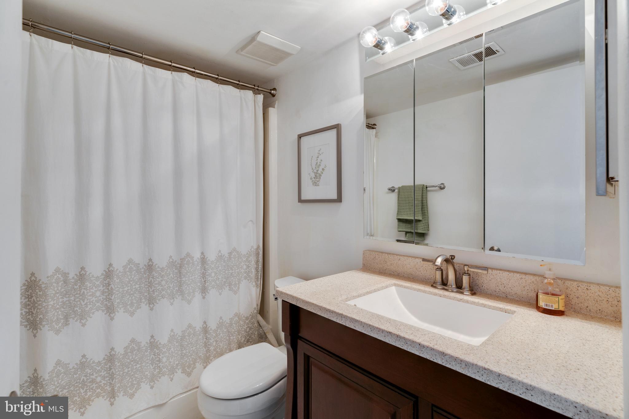 734 Rodman Street Philadelphia, PA 19147 - Photo 18 of 34