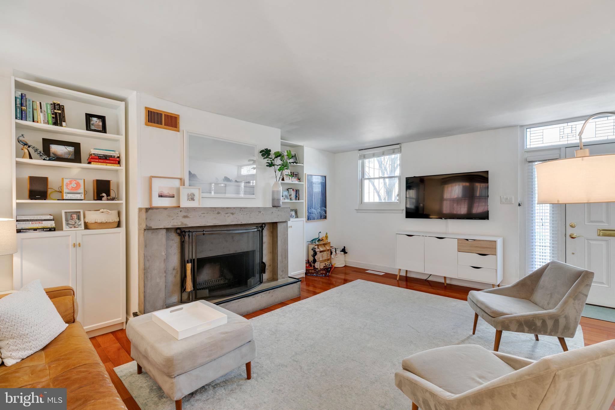 734 Rodman Street Philadelphia, PA 19147 - Photo 2 of 34
