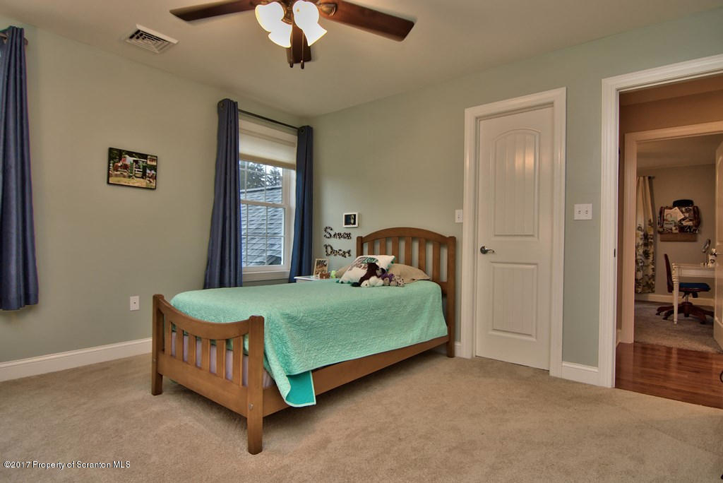 104 French Manor Road Clarks Summit, PA 18411 - Photo 14 of 35 Gallery Image 14