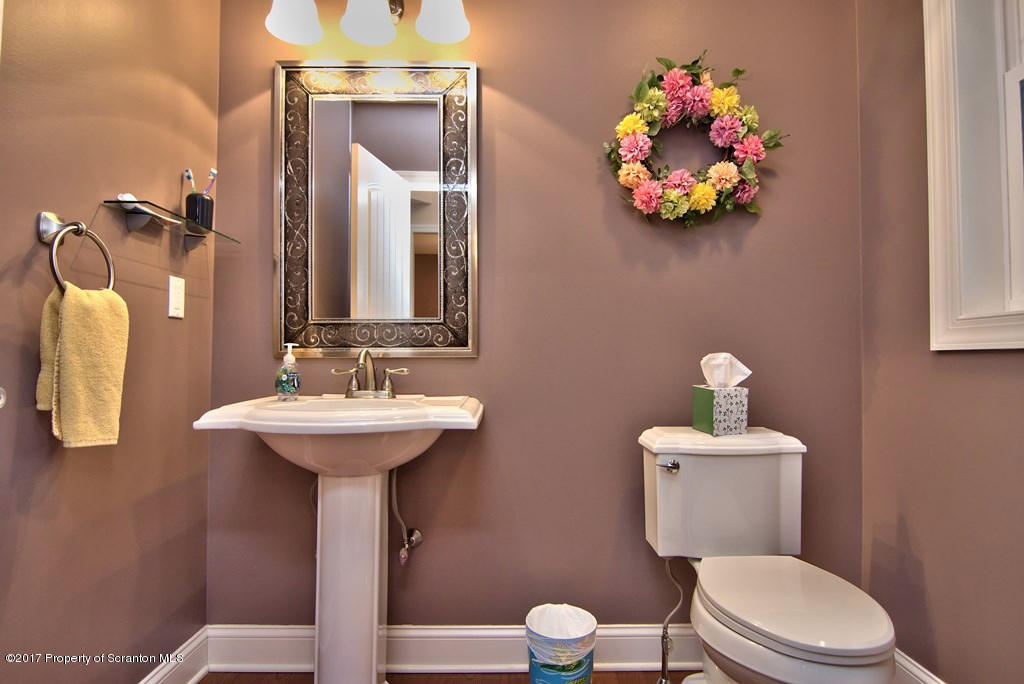 104 French Manor Road Clarks Summit, PA 18411 - Photo 8 of 35 Gallery Image 8