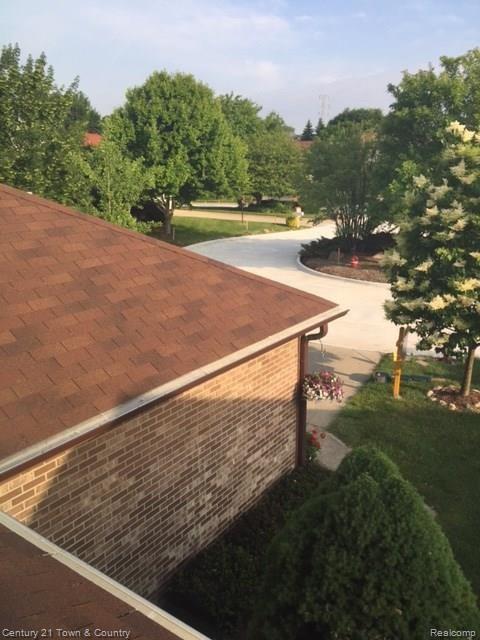 1637 Colony Drive Rochester, MI 48307 - Photo 20 of 20 New gutters (with leaf screens) and downspouts