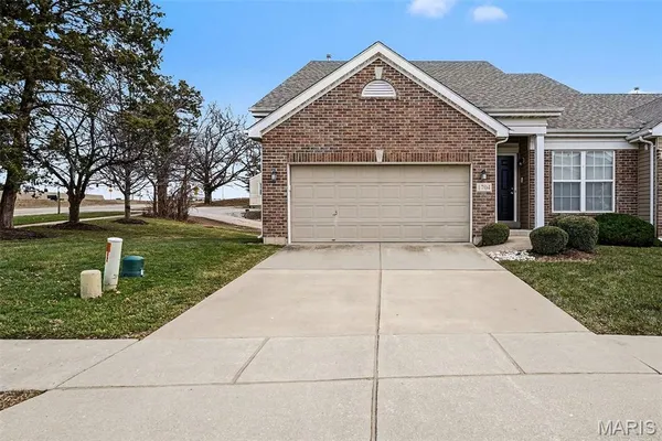 $355,000 | 1704 Preston Centre Drive, Fenton, MO 63026