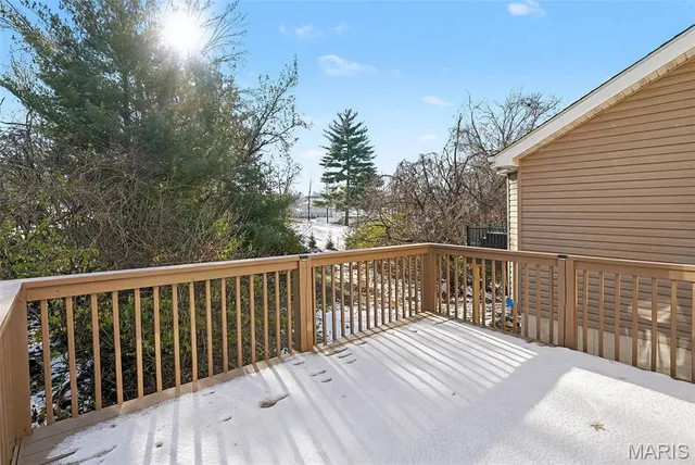 $375,000 | 1704 Preston Centre Drive, Fenton, MO 63026