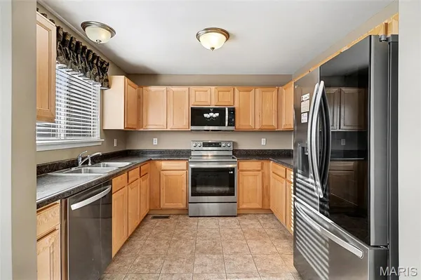 $355,000 | 1704 Preston Centre Drive, Fenton, MO 63026