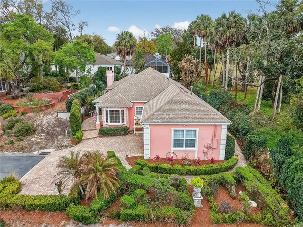 $3,200 | 618 High Point Drive, Mount Dora, FL 32757