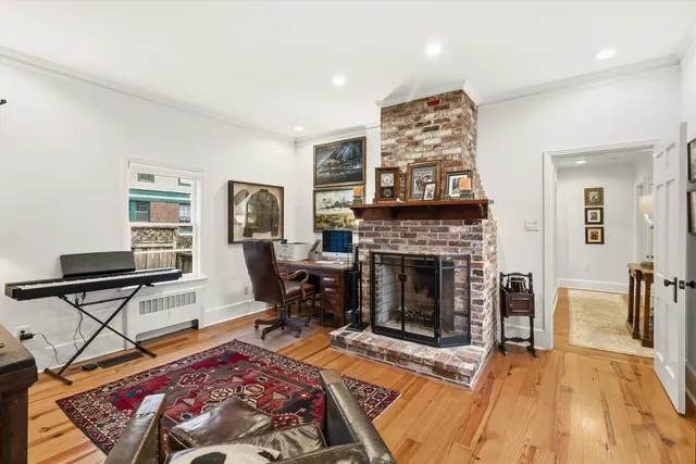 $550,000 | 110 West Poplar Avenue, Collierville, TN 38017