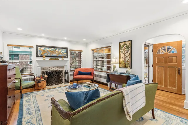 $550,000 | 110 West Poplar Avenue, Collierville, TN 38017