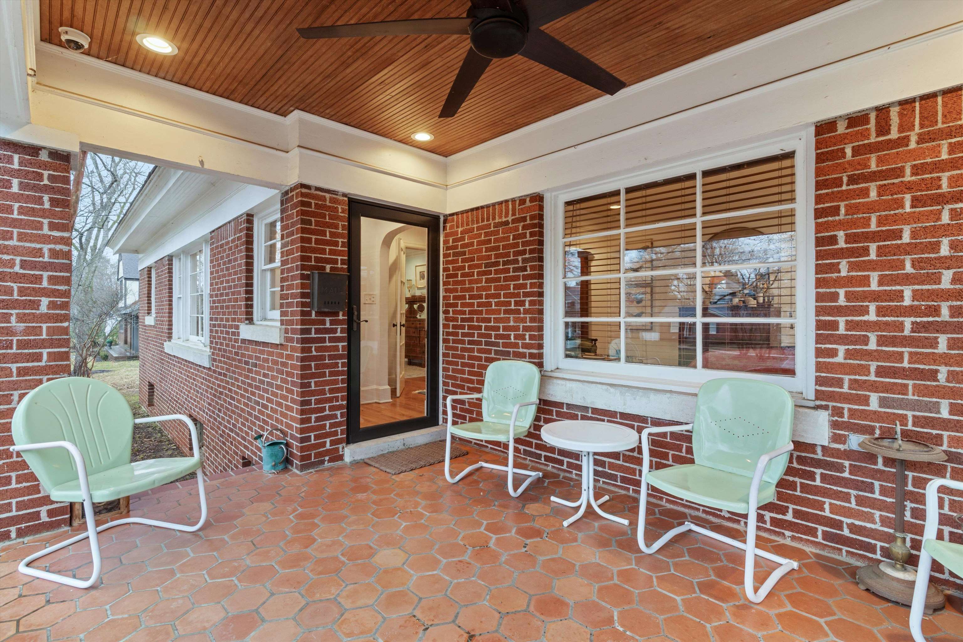 110 West Poplar Avenue Collierville, TN 38017 - Photo 35 of 38