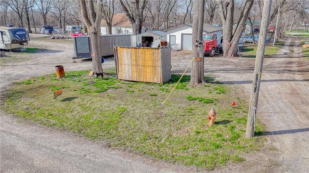 608 West Heth Street Mayview, MO 64071 - Photo 4 of 16