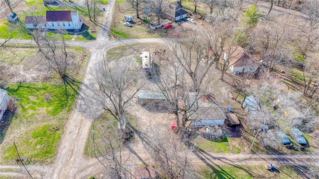 608 West Heth Street Mayview, MO 64071 - Photo 5 of 16