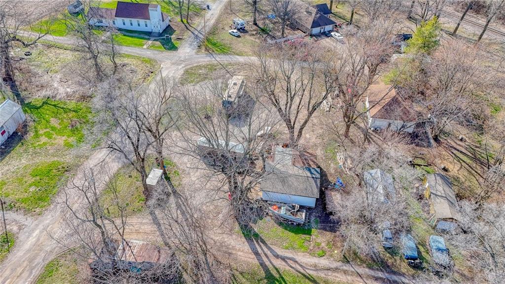 608 West Heth Street Mayview, MO 64071 - Photo 7 of 16