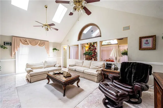 $1,200,000 | 122 Farmington Place, Greensburg, PA 15601