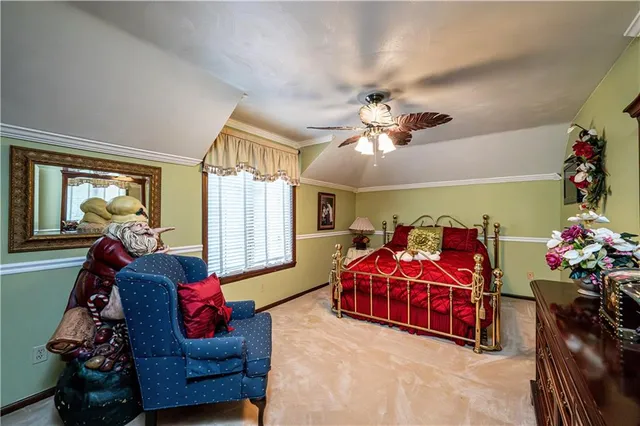 $1,200,000 | 122 Farmington Place, Greensburg, PA 15601