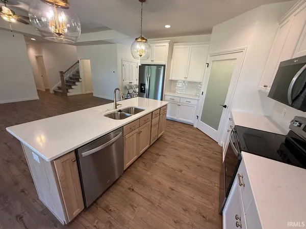 $440,000 | 2044 Briar Meadows Drive, Unit 2, Evansville, IN 47711