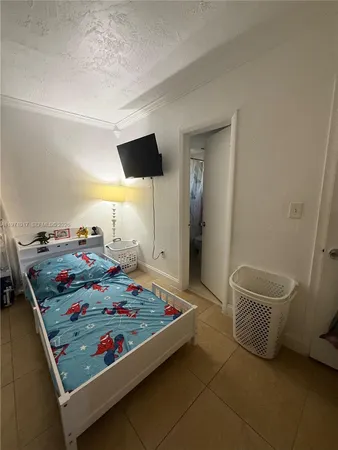 $1,650 | 1230 West 54th Street, Unit 211A, Hialeah, FL 33012