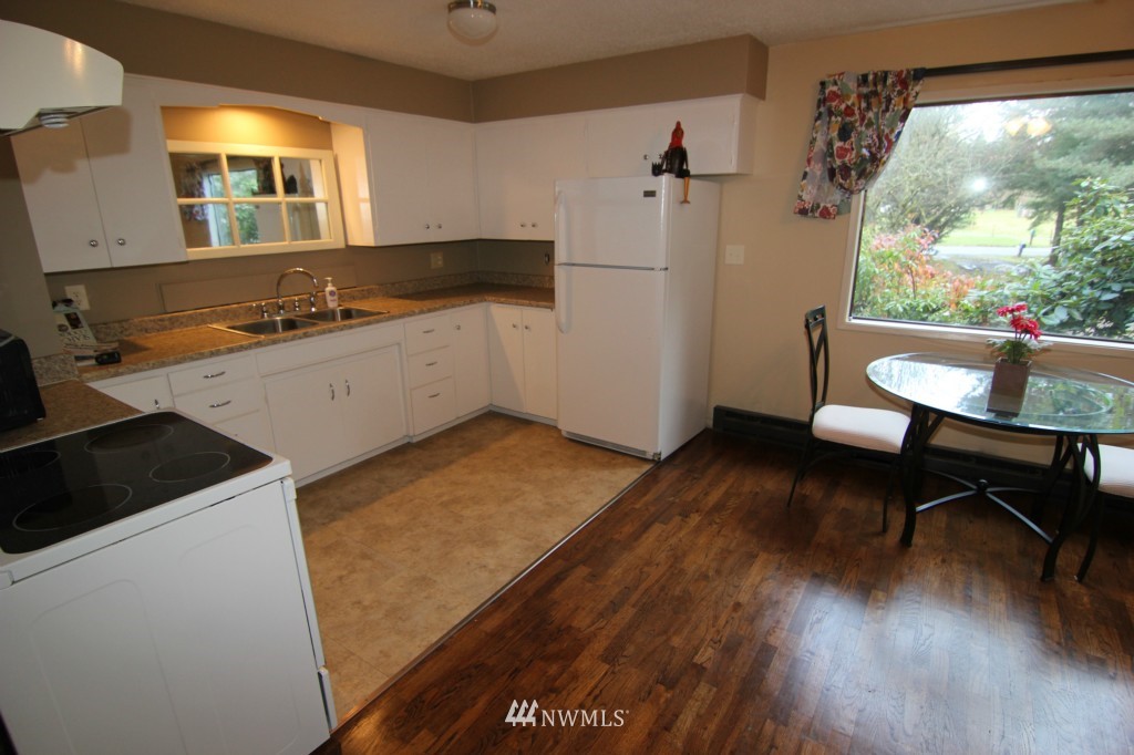 1069 Kelly Road Bellingham, WA 98226 - Photo 14 of 24