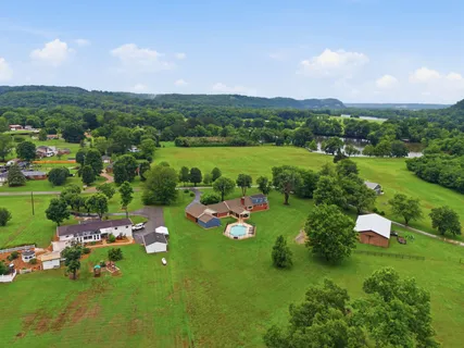 $675,000 | 1108 Lakeview Drive, Ashland City, TN 37015
