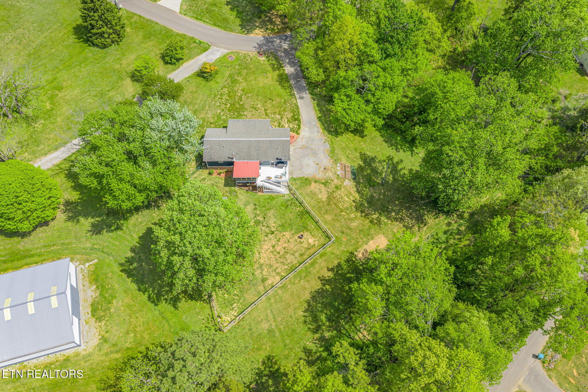 7809 Griffith Road Knoxville, TN 37938 - Photo 6 of 37 Gallery Image 6