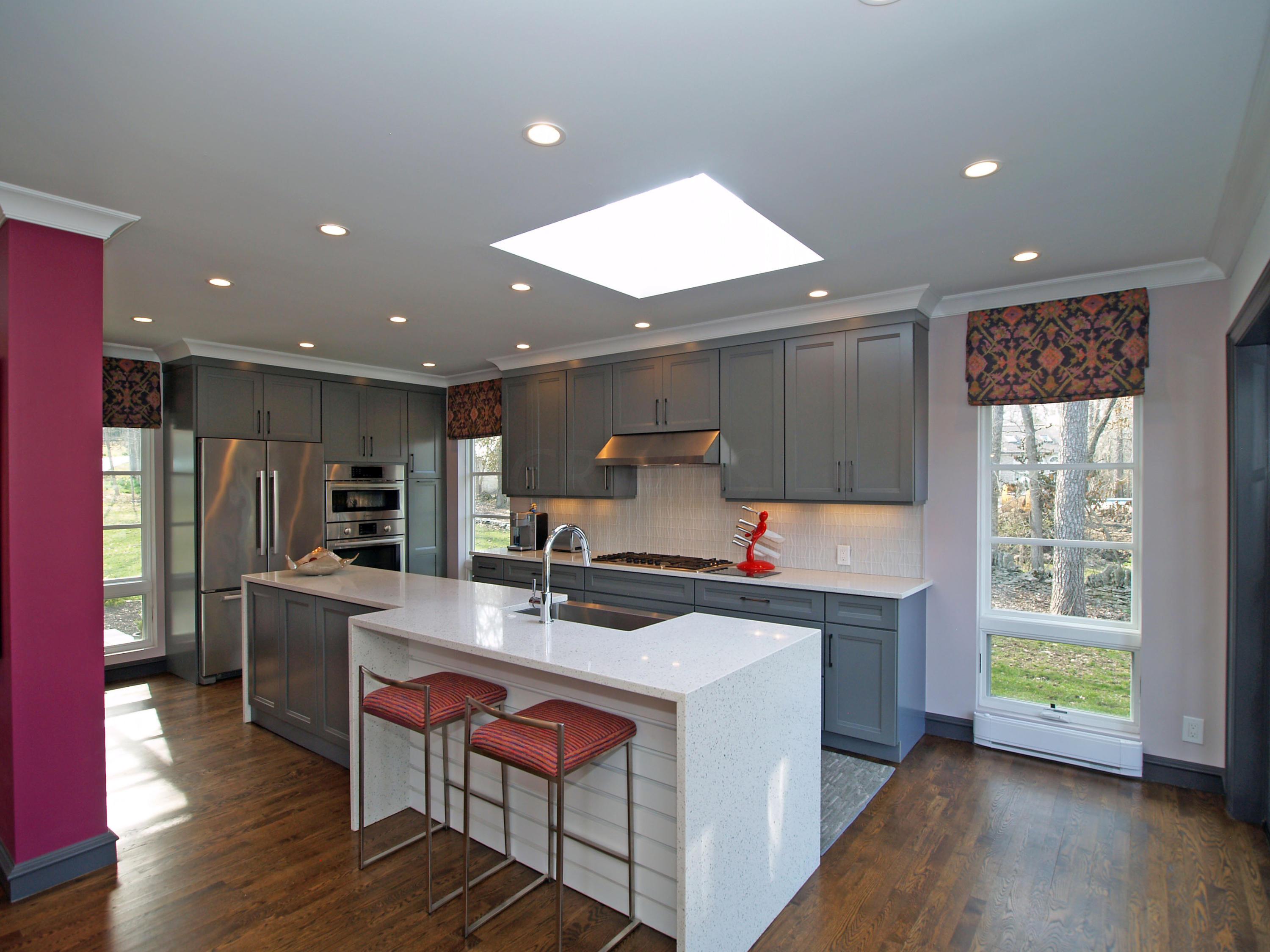 4386 Dublin Road Columbus, OH 43221 - Photo 14 of 67