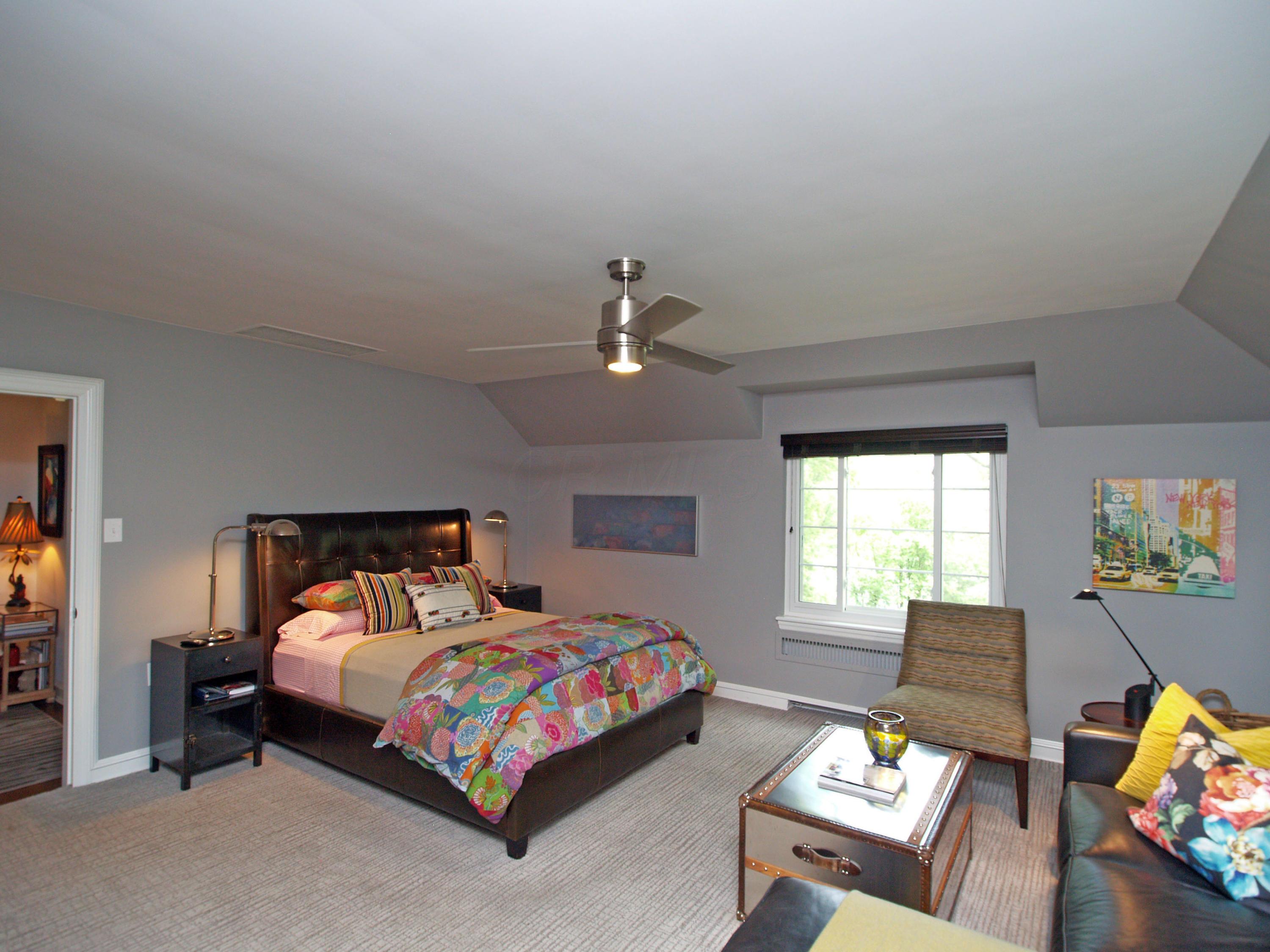 4386 Dublin Road Columbus, OH 43221 - Photo 33 of 67