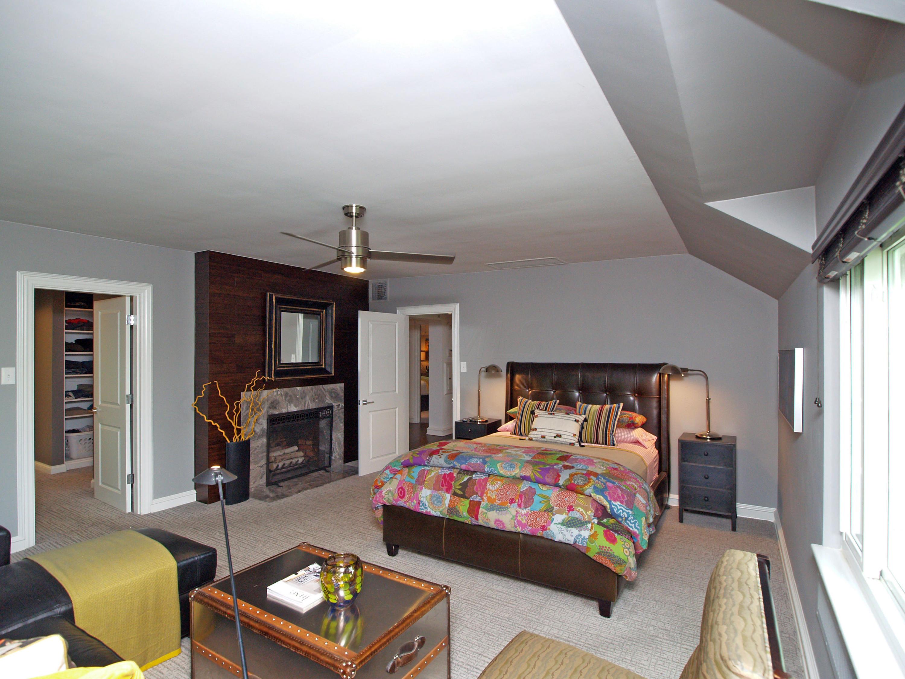 4386 Dublin Road Columbus, OH 43221 - Photo 34 of 67