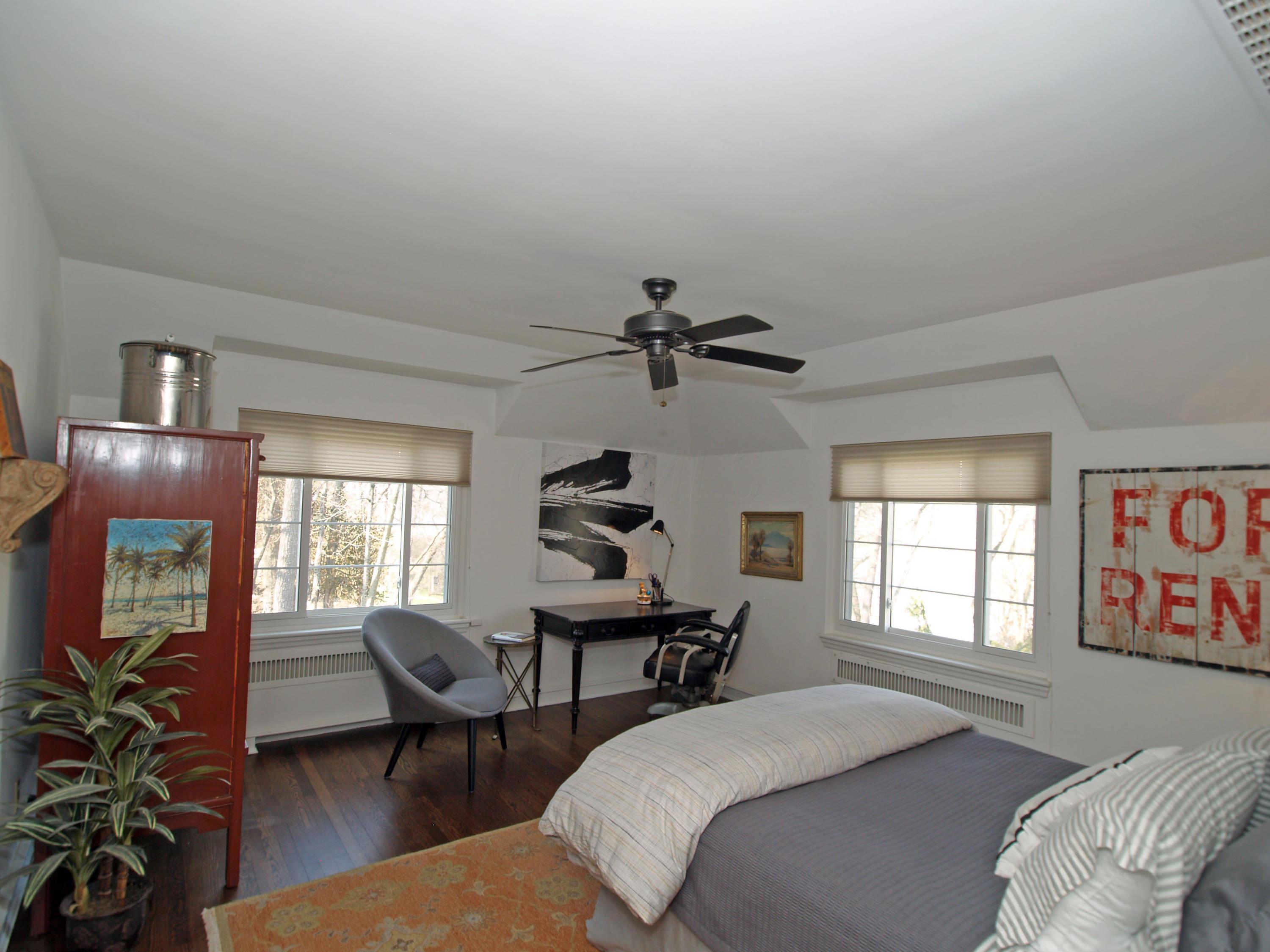 4386 Dublin Road Columbus, OH 43221 - Photo 42 of 67