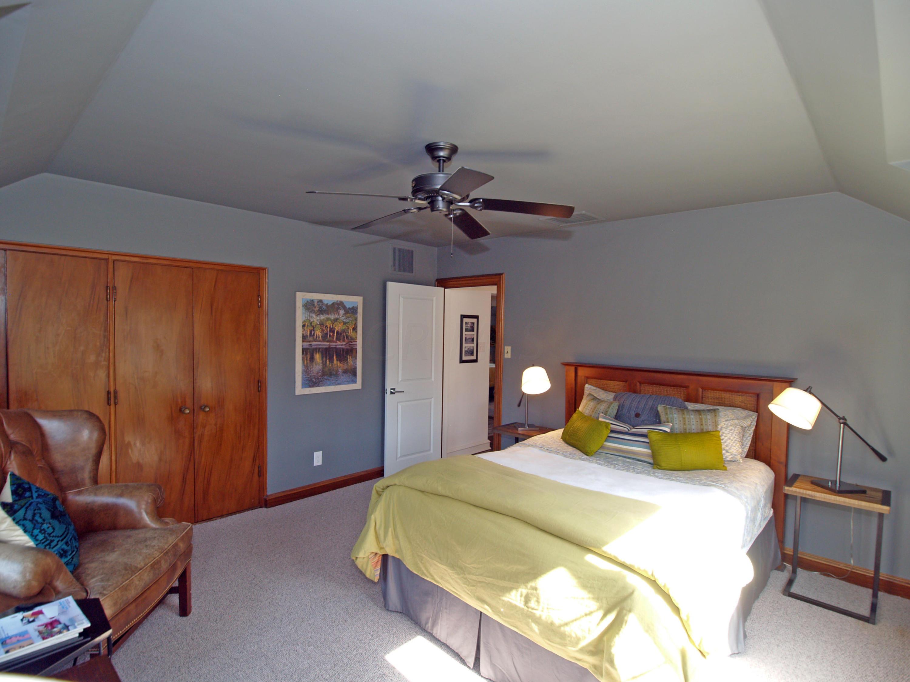 4386 Dublin Road Columbus, OH 43221 - Photo 45 of 67