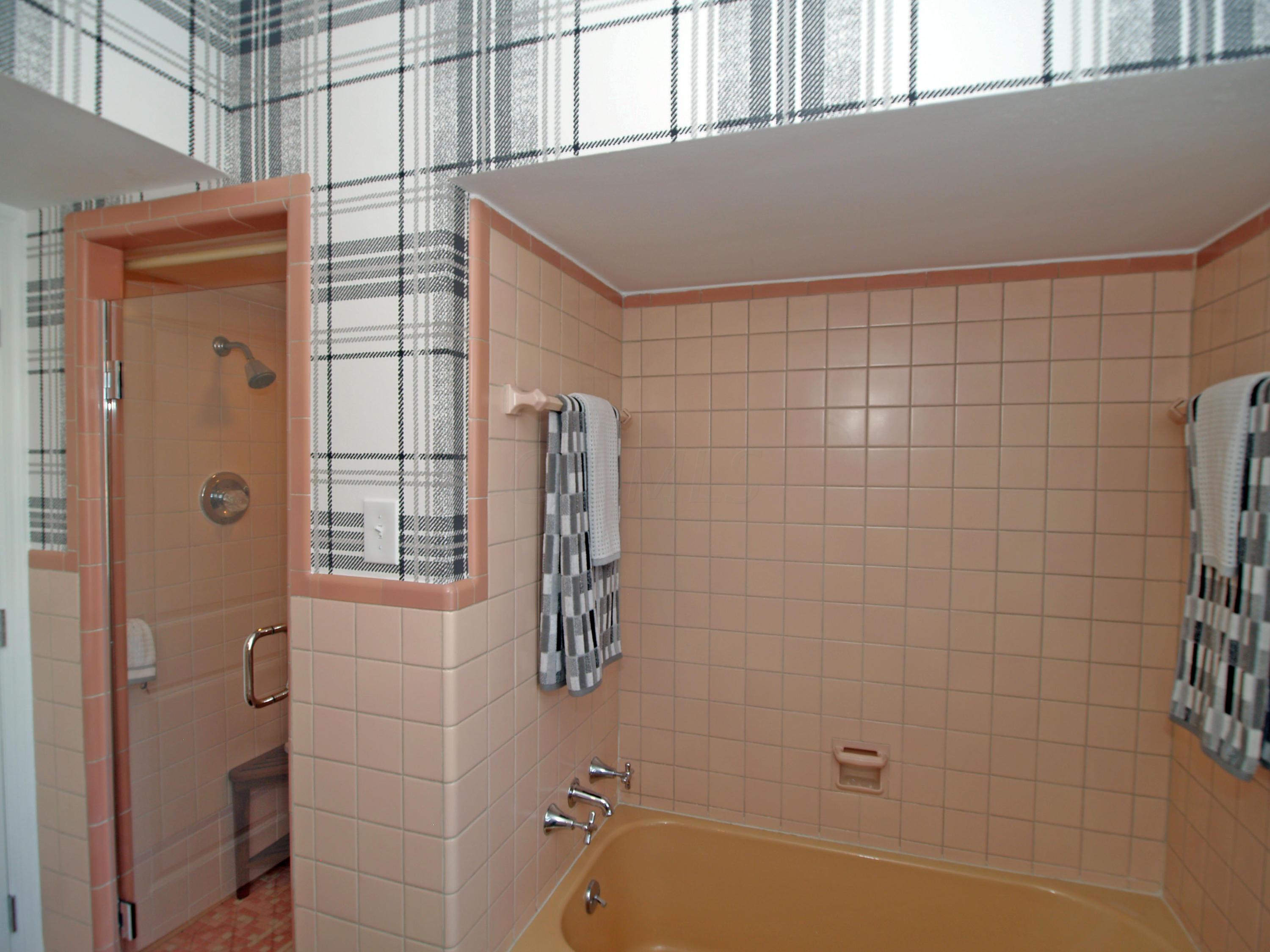 4386 Dublin Road Columbus, OH 43221 - Photo 48 of 67