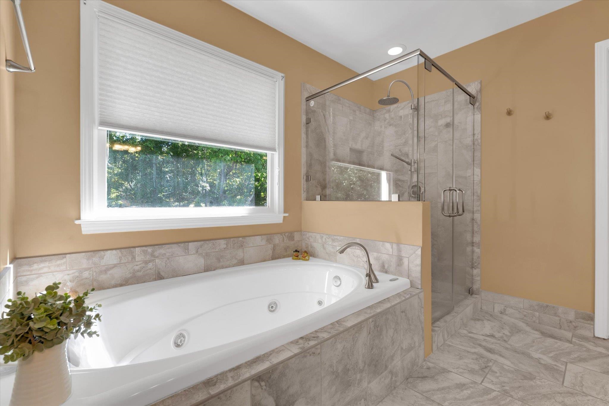 210 Quail Ridge Drive Simpsonville, SC 29680 - Photo 28 of 42 Bath