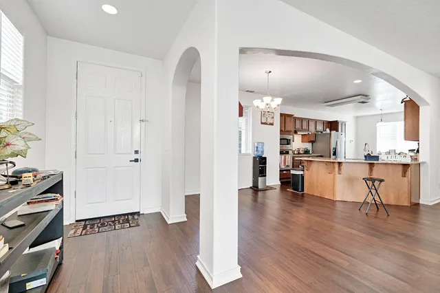 $434,900 | 4421 West Pinsapo Drive, Fresno, CA 93722