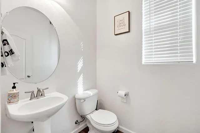 $434,900 | 4421 West Pinsapo Drive, Fresno, CA 93722